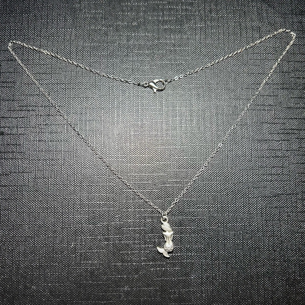 Elegant Silver Mermaid Pendant Necklace